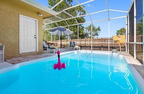 Clearwater House | Stylish 4BR Retreat with Pool - Comfort & Serenity