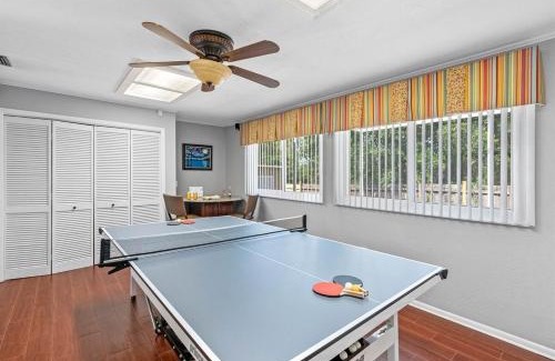Clearwater House | Stylish 4BR Retreat with Pool - Comfort & Serenity