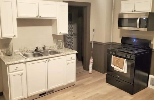 Two Rivers Apartment | Stylish 9th St Stay in Two Rivers - Walk to the Beach and Downtown!