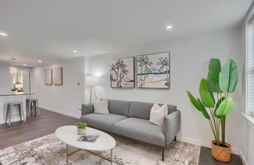 East Allegheny House | Stylish and Central 3BD Home Pittsburgh North Side