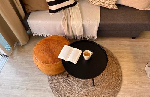 Torremolinos Apartment | Stylish and comfortable one bedroom with sea view