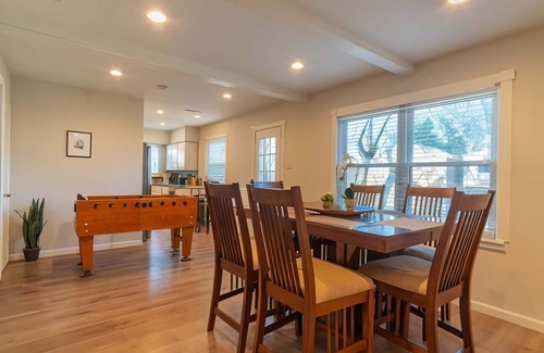 Irving House | Stylish and Cozy 4BR Home for Long-Term Stays!