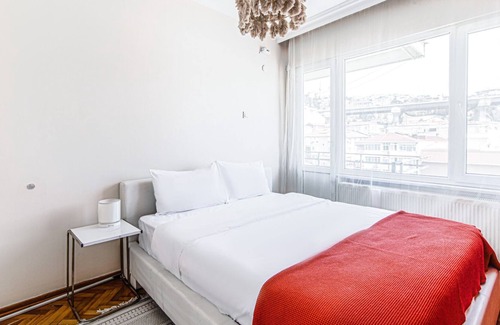Ortakoy Apartment | Stylish and Fully Furnished Flat in Ortakoy