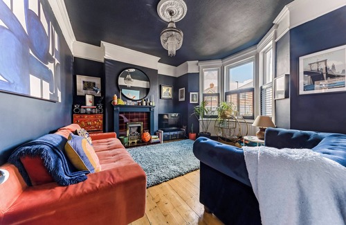 North Shields House | Stylish and spacious family home-from-home close to the beaches of North East.
