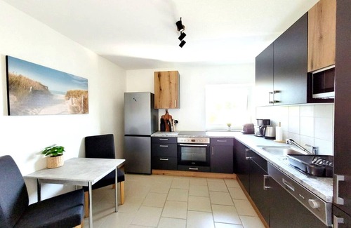 Heppens Apartment | Stylish Apartment with Balcony