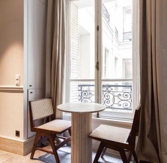 Quartier de la Place-Vendome Apartment | Stylish Apartment - 1BR-4P - Vendôme Square