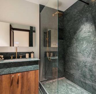Quartier de la Place-Vendome Apartment | Stylish Apartment - 1BR-4P - Vendôme Square