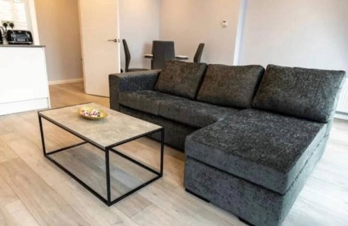 South Bank Apartment | Stylish Apartment by Borough Market