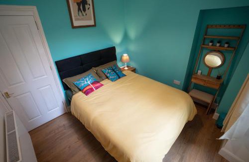Newington Apartment | Stylish Apartment in Edinburgh 5 beds 3 Bedrooms