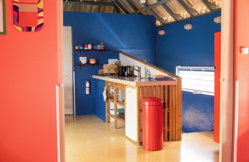 Nieuw Nederland Apartment | Stylish apartment with private rooftop pool in Pietermaai