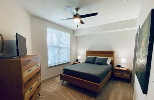 East Ybor Apartment | Stylish Apt in Historic Ybor City! Mins away from 7th Avenue and Downtown Tampa!