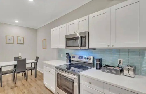 Port Wentworth House | Stylish Apt w/Pool, Gym, & More!