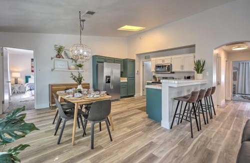 Greenacres House | Stylish Bakersfield Getaway with Pool Table!
