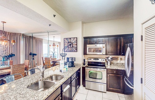 Sandestin Condo | Stylish, beachfront hideaway with great views, hot tub, pools, tennis, & gym