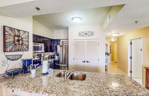 Sandestin Condo | Stylish, beachfront hideaway with great views, hot tub, pools, tennis, & gym