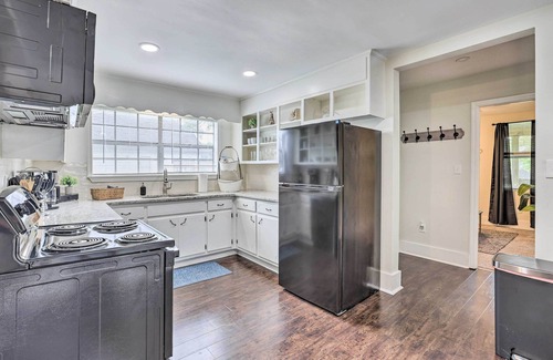 Birmingham House | Stylish Birmingham Getaway w/Patio & Yard!