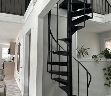 West Street - River Street Apartment | Stylish Boston 2nd floor unit, You are going to love it!