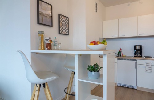 Nordviertel Apartment | Stylish business apartment at the university near HBF