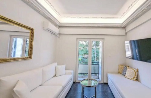 Athens Apartment | Stylish Central Athens Apartment Near Gazi - Perfect for Urban Explorersnnnnnnn