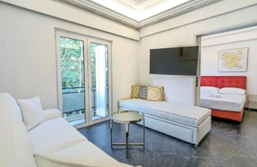 Athens Apartment | Stylish Central Athens Apartment Near Gazi - Perfect for Urban Explorersnnnnnnn