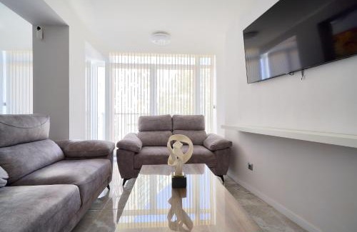 El Ejido Apartment | Stylish Central