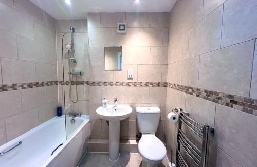 Castlefield Apartment | Stylish Central Stay! Park and Walk Anywhere