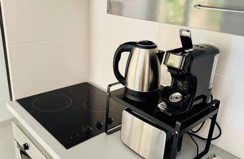 Bergerac Apartment | Stylish City Pad – Walk to All