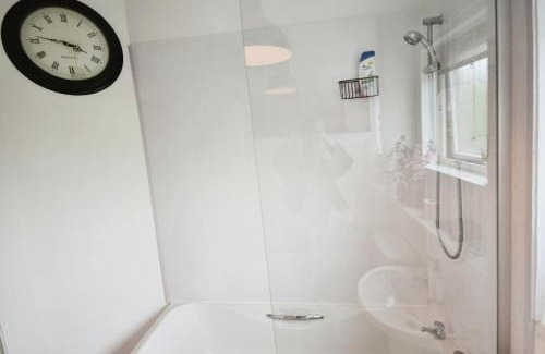 Clydebank Apartment | Stylish Clydebank apartment near Glasgow