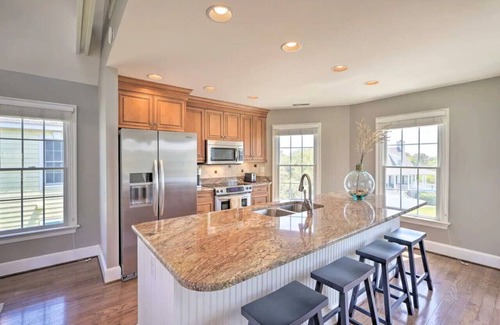 Buck Island House | Stylish Coastal Hm~Walk to Beach