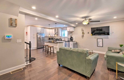 College Park House | Stylish College Park Home w/Private Garden!
