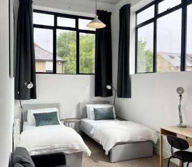 Woodhouse Apartment | Stylish comfort in London
