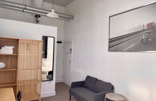 Woodhouse Apartment | Stylish comfort in London