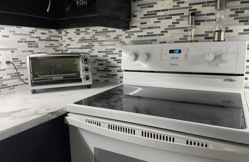 Burlington Condo | Stylish Condo Between Toronto and Niagara Falls