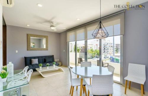 Tohoku Apartment | Stylish Condo Roof Pool Gym 2 Blocks to 5th Ave