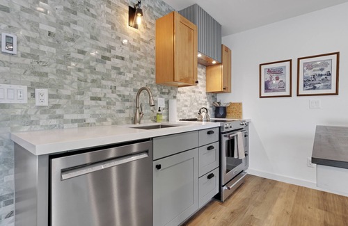 Moose Wilson Road Condo | Stylish condo with balcony, washer/dryer, WIFI, mountain views, steps to shops