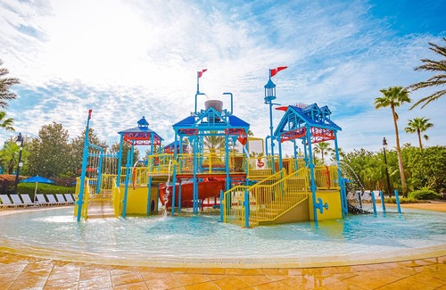 Reunion Condo | Stylish Condo with Pool Table near Disney with Resort & Waterpark Access -.