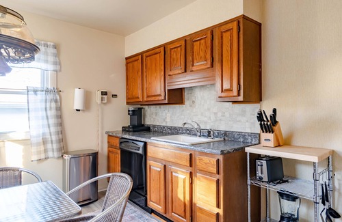 Dearborn House | Stylish Cozy Home Away From Home
