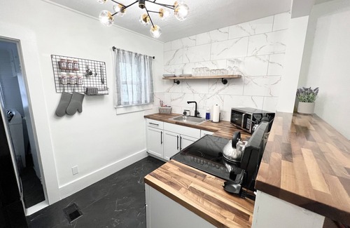 Wichita House | Stylish & Cozy Oasis W/Open Floor Plan