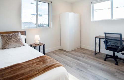 Downtown Los Angeles House | Stylish & Cozy Retreat Near USC & Downtown LA