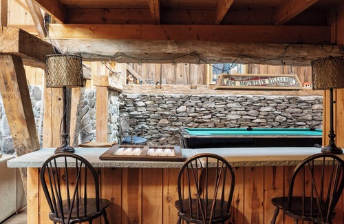 Fleischmanns House | Stylish Dairy Barn with mountain views, hot tub, sauna, pool table, pet friendly