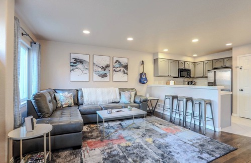 Berkley House | Stylish duplex by Tennyson & Regis