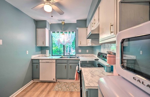 North Garrett Road House | Stylish Durham Townhome < 5 Mi to Downtown!
