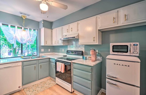 North Garrett Road House | Stylish Durham Townhome < 5 Mi to Downtown!