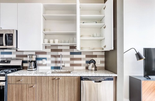 East Cambridge Apartment | Stylish East Cambridge 1BR w/W/D & Gym, nr Lechmere T, by Blueground