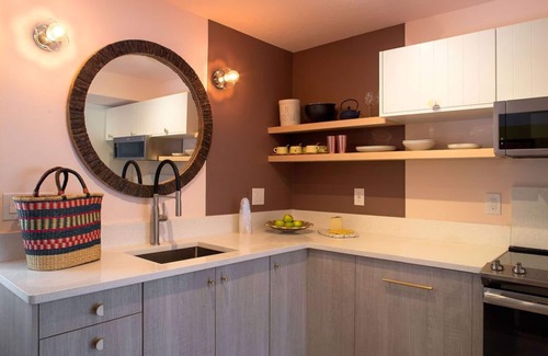 Pasadena On The Gulf Apartment | Stylish & Eclectic Modern 2/2 Apt - WeAreGrateful