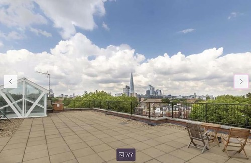 East Walworth Apartment | Stylish experience at centrally-located flat