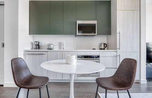 Fenway–Kenmore Apartment | Stylish Fenway 1BR w/W/D, Roof & Gym, nr Fenway Park, by Blueground
