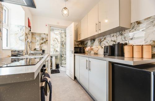 Manchester Apartment | Stylish Flat near Coop Arena & Etihad Stadium