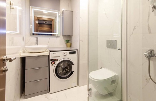 Bomonti Apartment | Stylish Flat with Central Location in Sisli