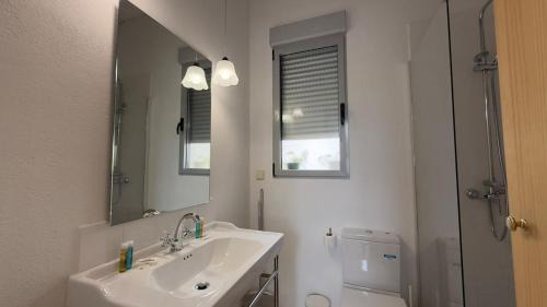 Pueblo Nuevo Apartment | Stylish flat with natural light for 4 pax - LR1